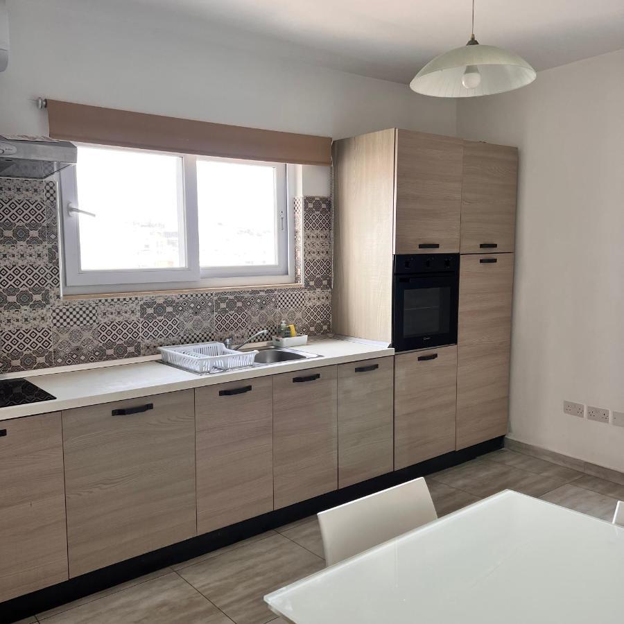 F4 1, Private Double With Private Bathroom And Balcony Homestay